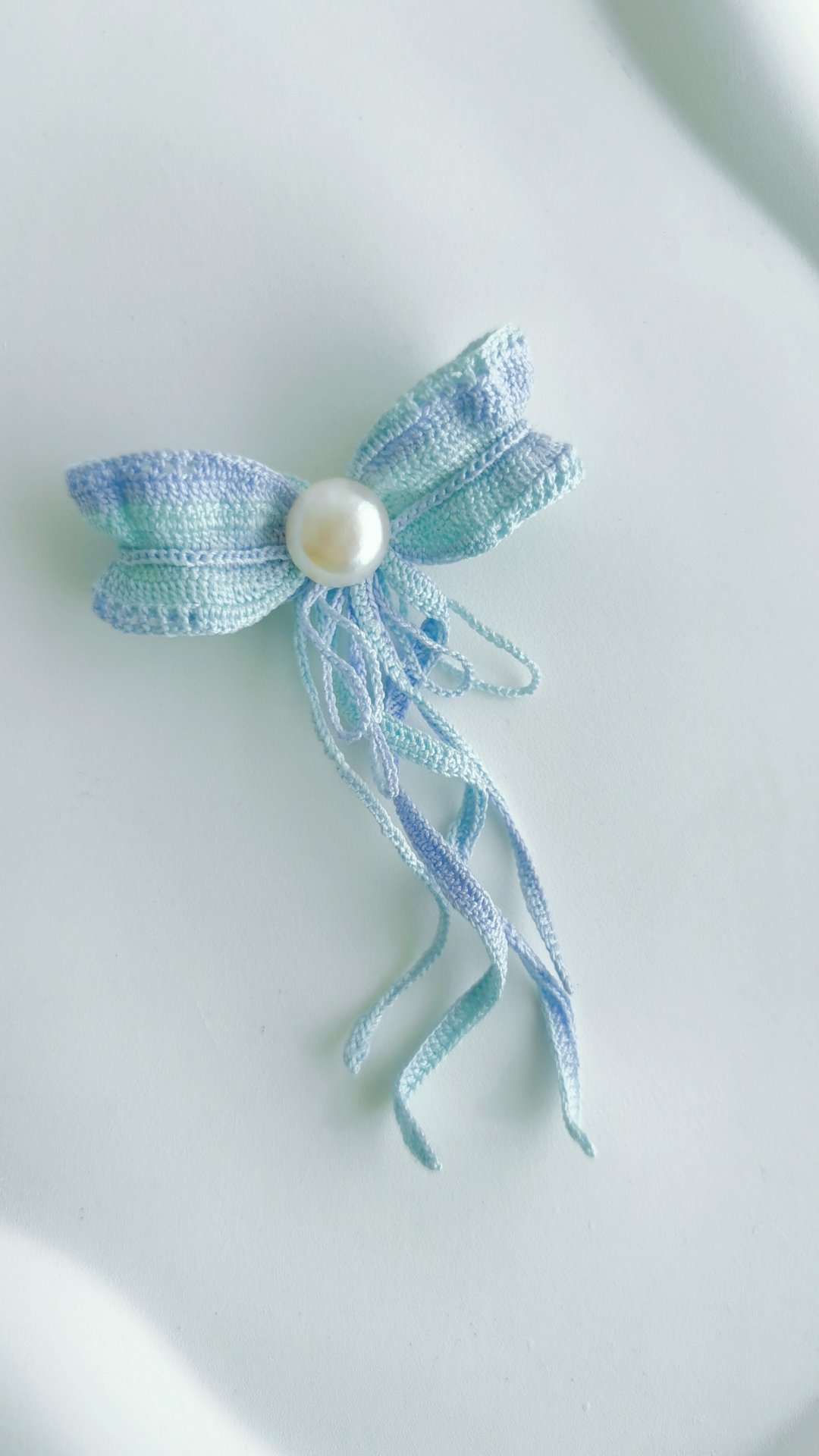 浅蓝蝶结 · 珍珠流苏胸针